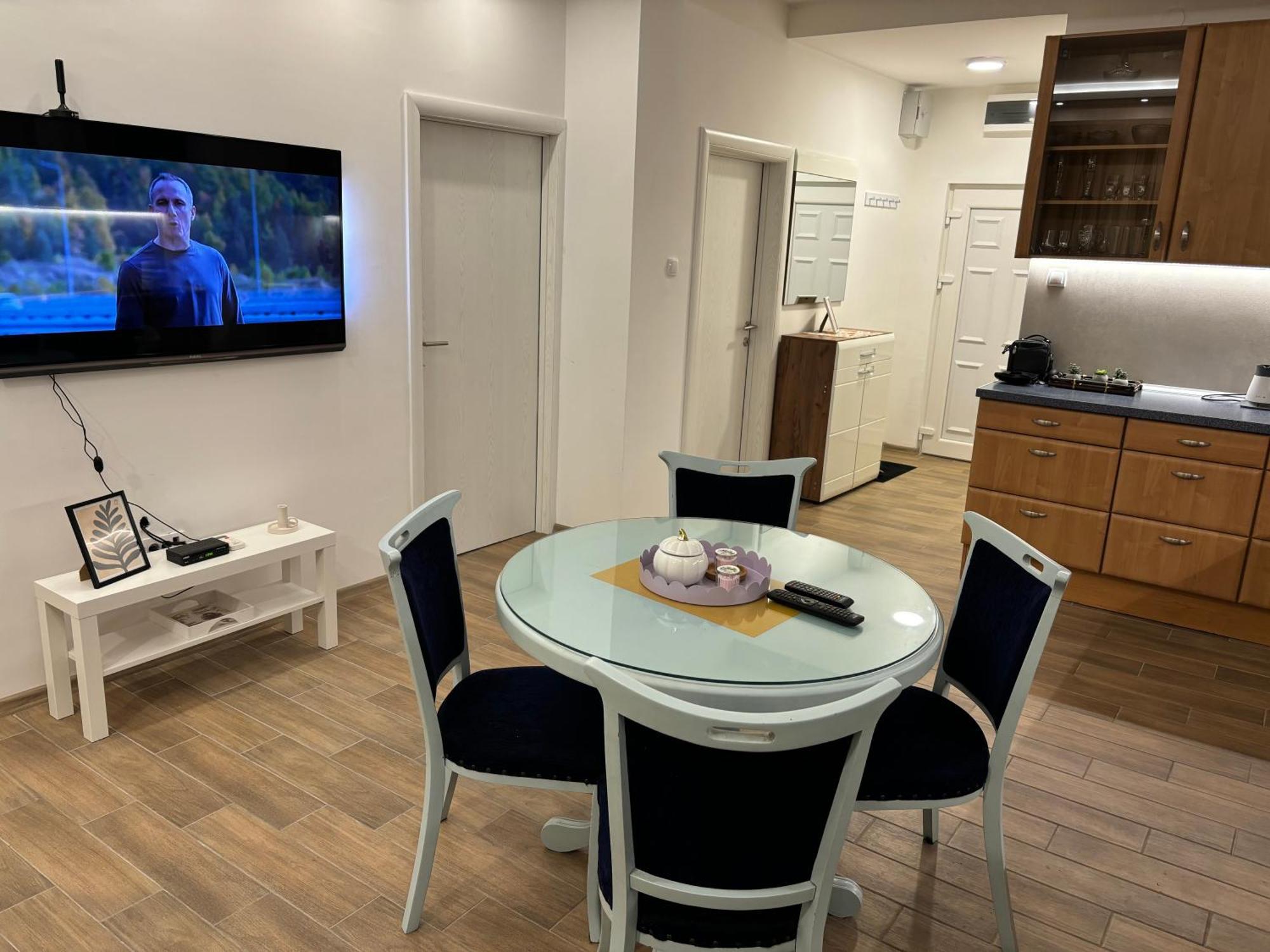 Vanja Apartman วรชาซ ภายนอก รูปภาพ
